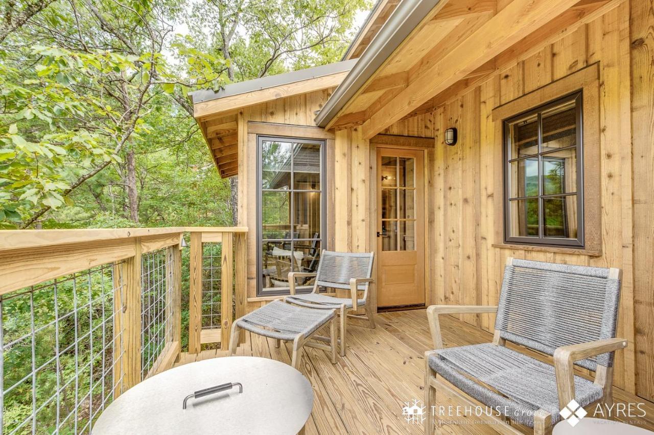 The Blackjack Oak In Treehouse Grove At Norton Creek Гатлинбург Экстерьер фото