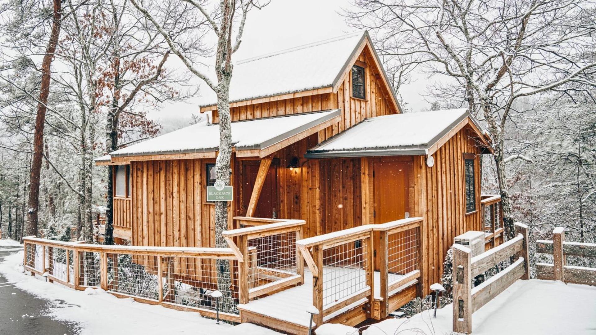 The Blackjack Oak In Treehouse Grove At Norton Creek Гатлинбург Экстерьер фото